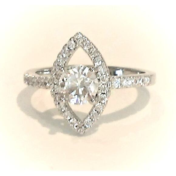 Solitaire Ring Sz 8 Cocktail Silver 925 Simulated REALISTIC DIAMOND Contemporary - Picture 5 of 10